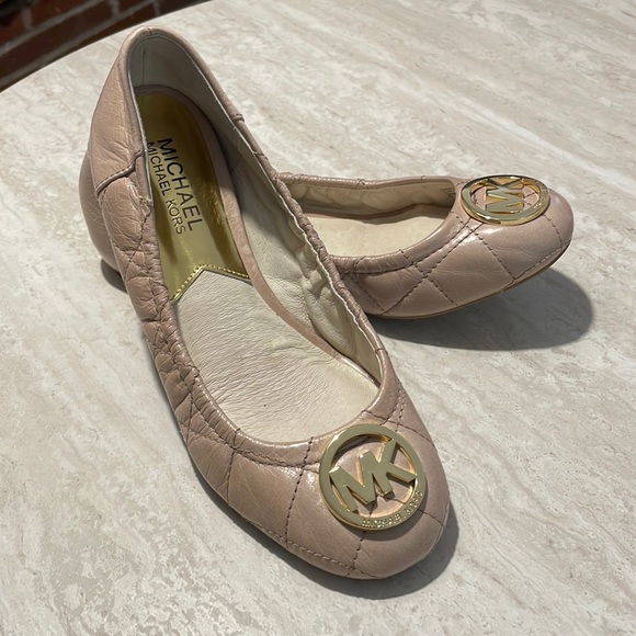 MICHAEL Michael Kors Shoes - NWOT Michael Kors Nude Leather Ballet Flats *6